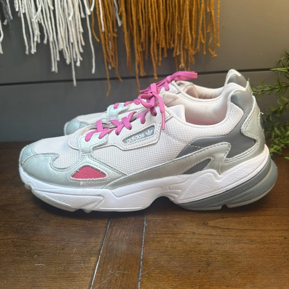 Adidas Originals Falcon Sneakers D96757 Orchid Tint/Silver SZ 9.5 NEW